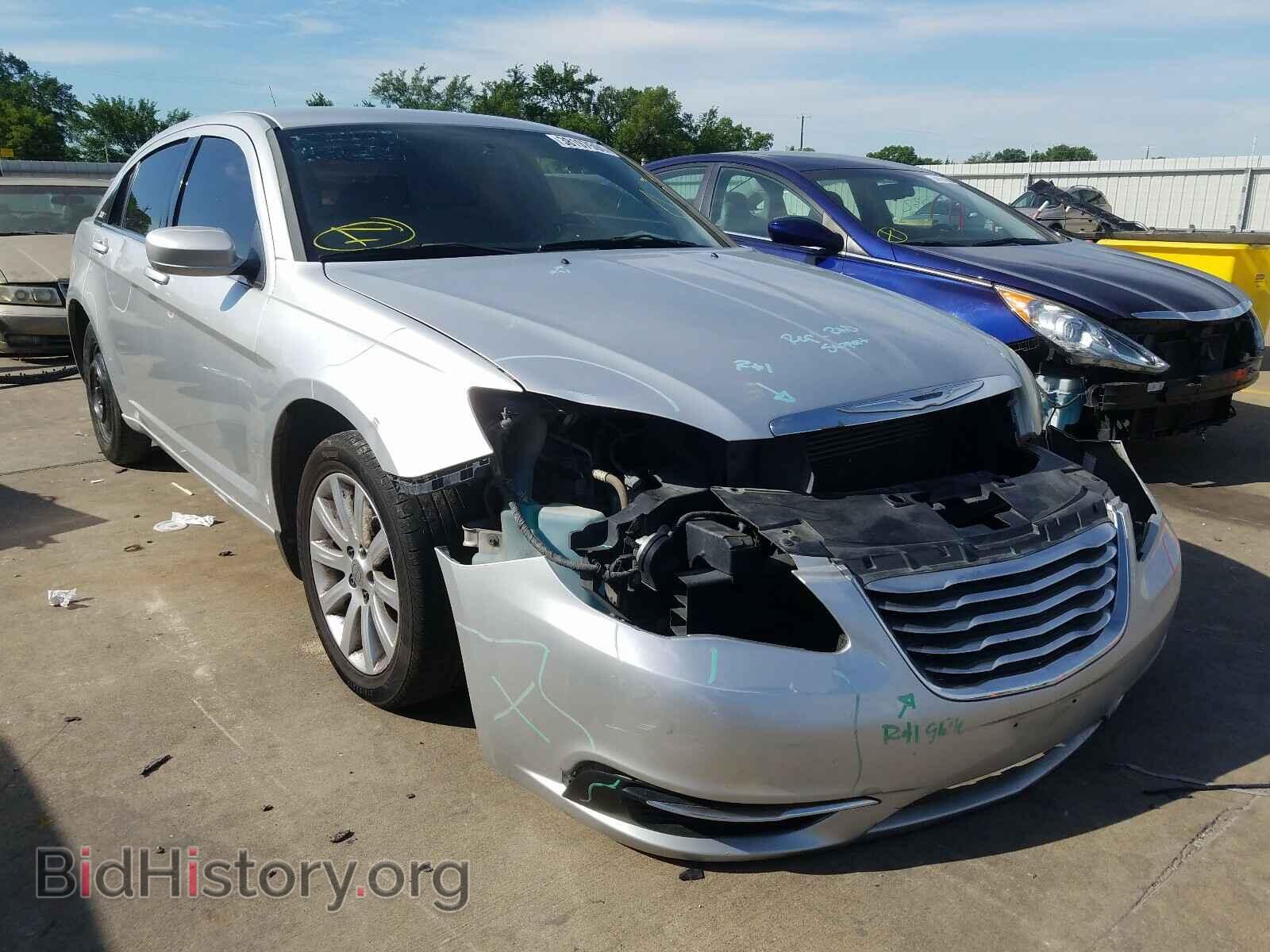 Photo 1C3BC1FB9BN521713 - CHRYSLER 200 2011