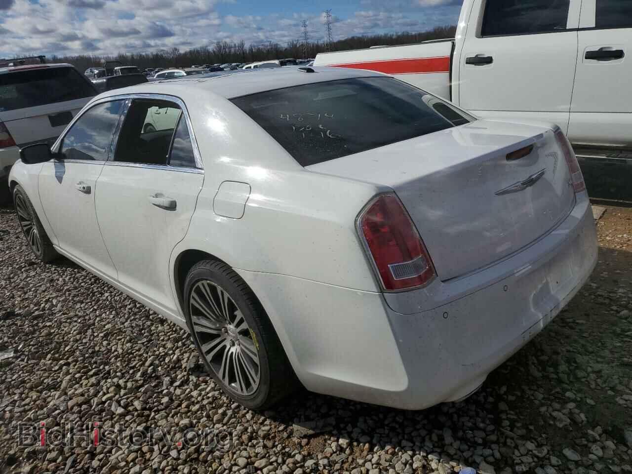 2013 CHRYSLER 300 - VIN: 2C3CCABG7DH514874 - Фото 2