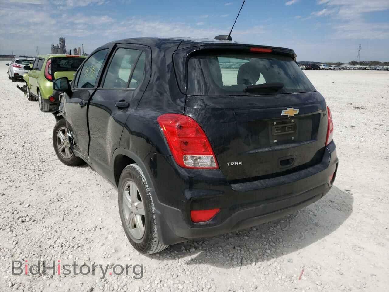 2019 CHEVROLET TRAX - VIN: 3GNCJKSB3KL359151 - Фото 3