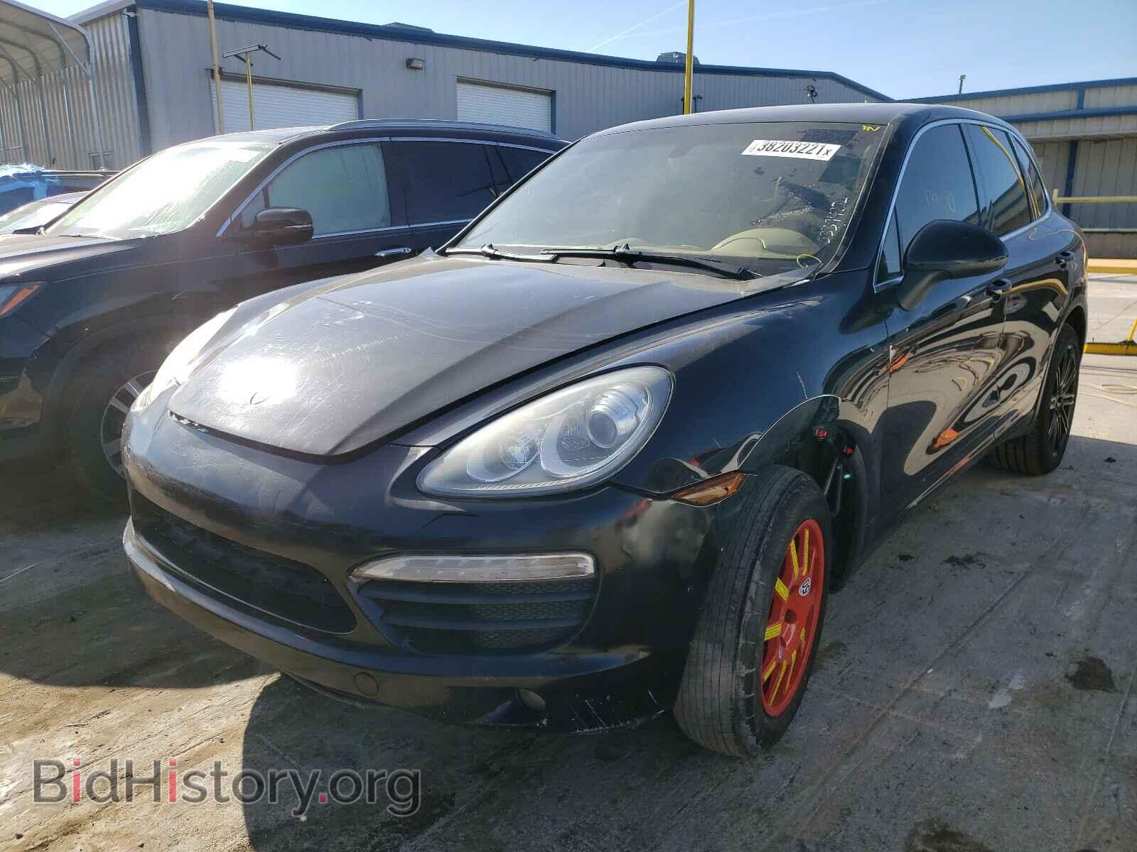 2011 PORSCHE CAYENNE - VIN: WP1AB2A21BLA51159 - Photo 2
