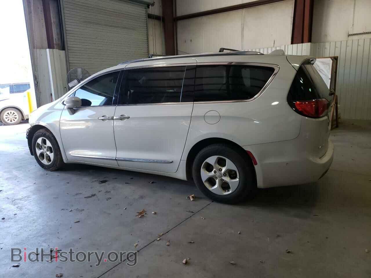 2017 CHRYSLER PACIFICA - VIN: 2C4RC1EG5HR704321 - Photo 2