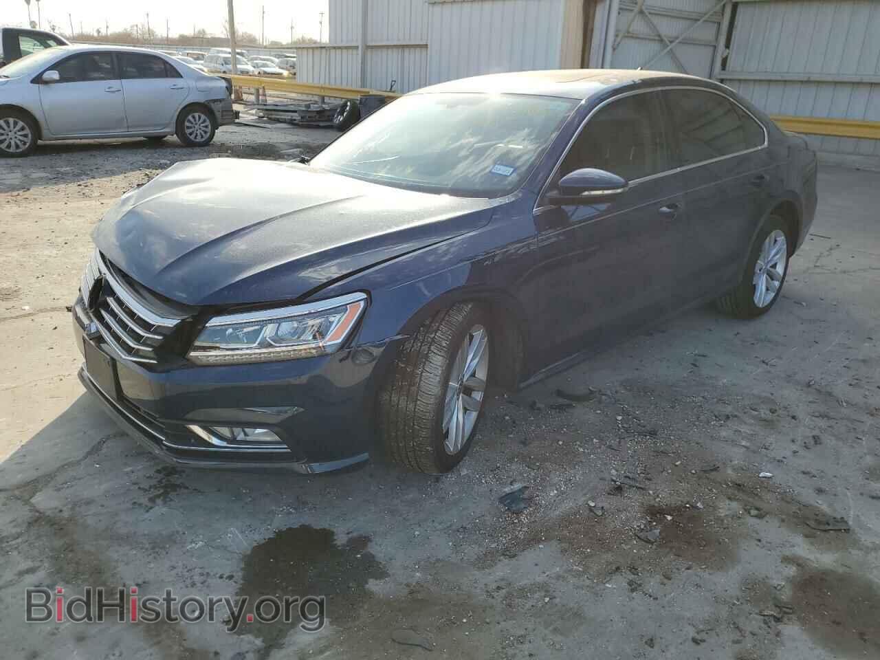 Photo 1VWBA7A32JC052024 - VOLKSWAGEN PASSAT 2018
