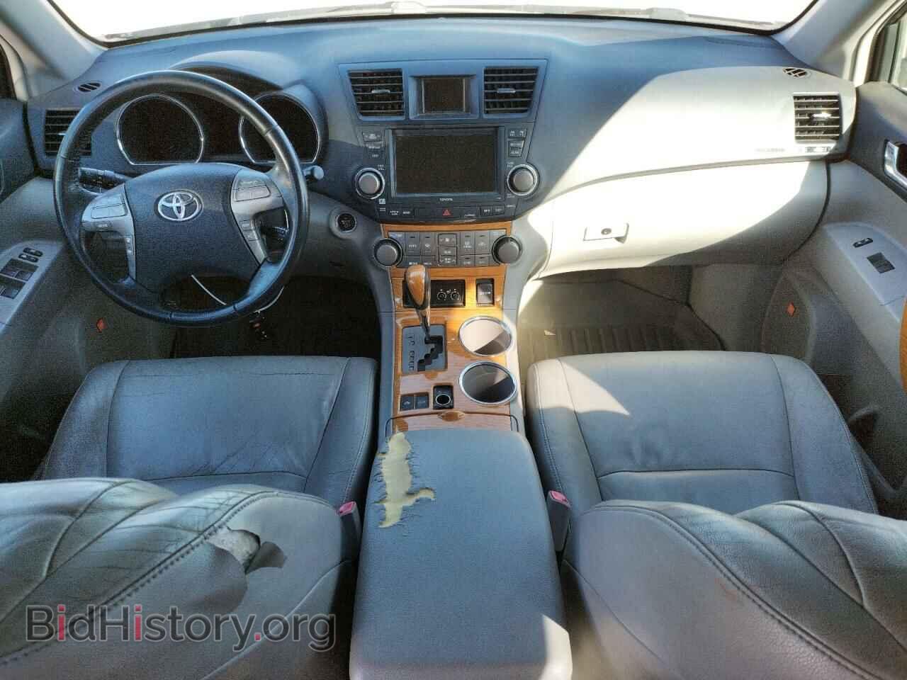 2008 TOYOTA HIGHLANDER - VIN: JTEEW44A082010294 - Фото 8