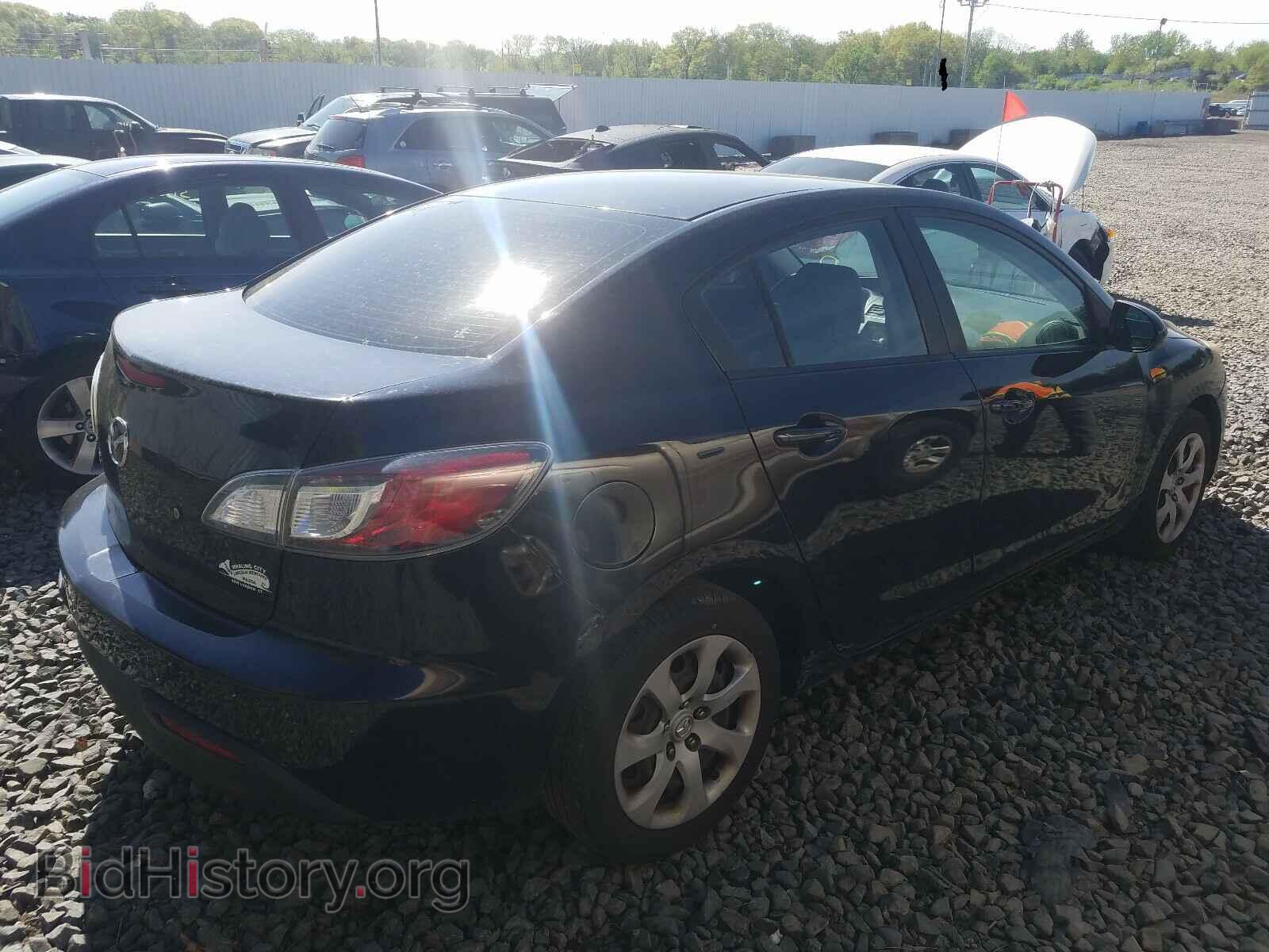 2011 MAZDA 3 - VIN: JM1BL1UG5B1463763 - Photo 4