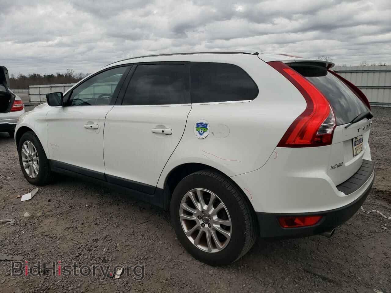 2010 VOLVO XC60 - VIN: YV4992DZ8A2033073 - Фото 2