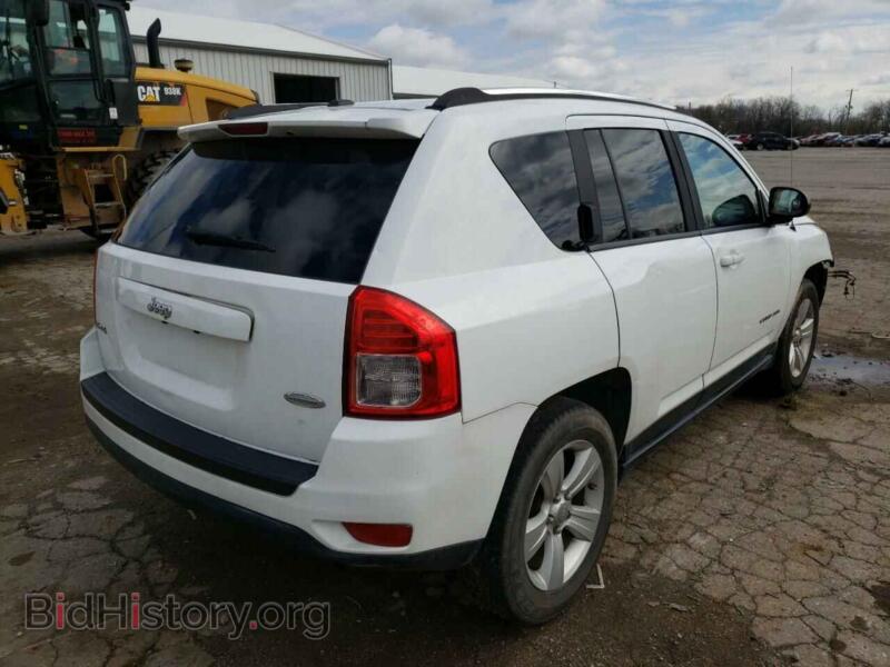 2012 Jeep COMPASS (VIN 1C4NJDEB8CD662295) — photo 4 of 9