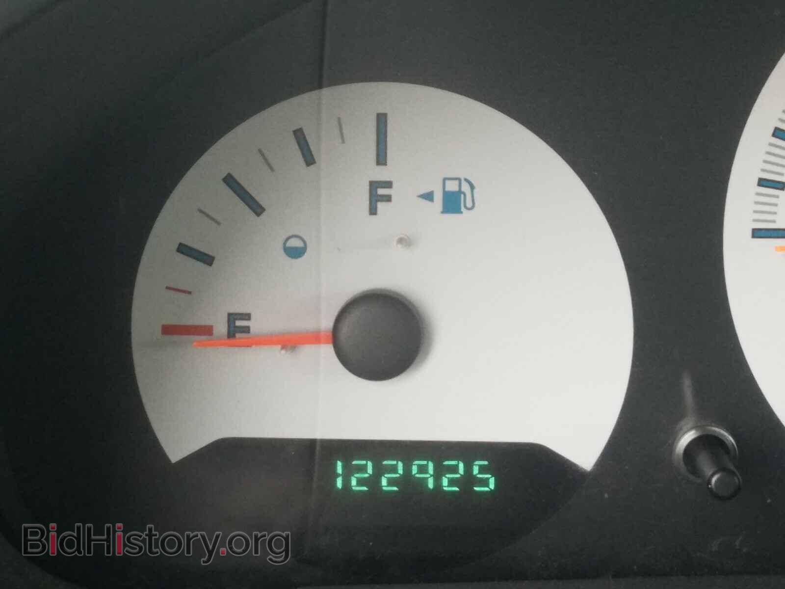 2006 CHRYSLER MINIVAN - VIN: 2A4GP44R06R634900 - Фото 8