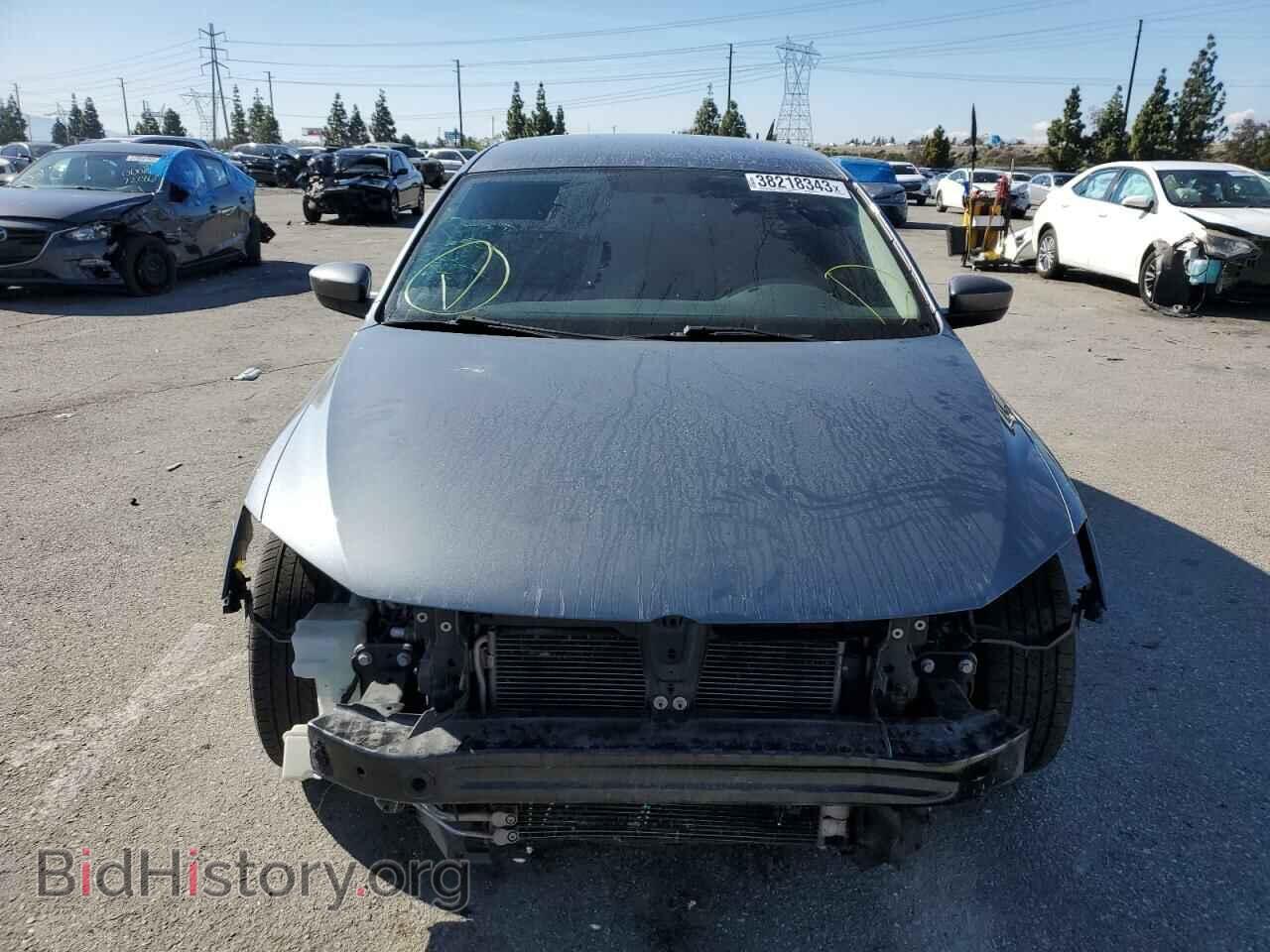 2017 VOLKSWAGEN JETTA - VIN: 3VW2B7AJ3HM229510 - Фото 5