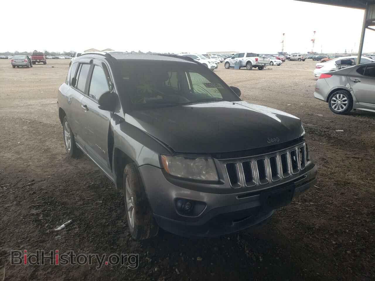 Photo 1J4NT1FB3BD289800 - JEEP COMPASS 2011