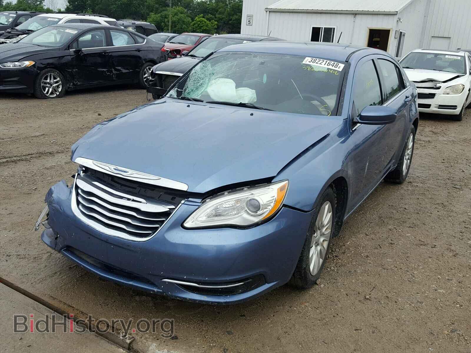 2011 CHRYSLER 200 - VIN: 1C3BC4FB8BN539413 - Photo 2
