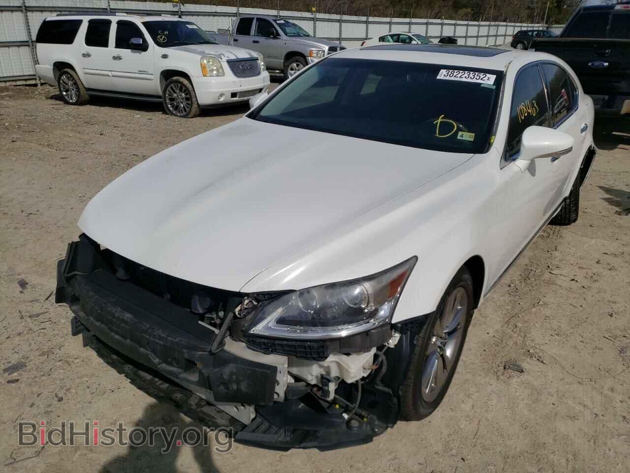 2013 LEXUS LS460 - VIN: JTHCL5EF8D5019580 - Photo 2