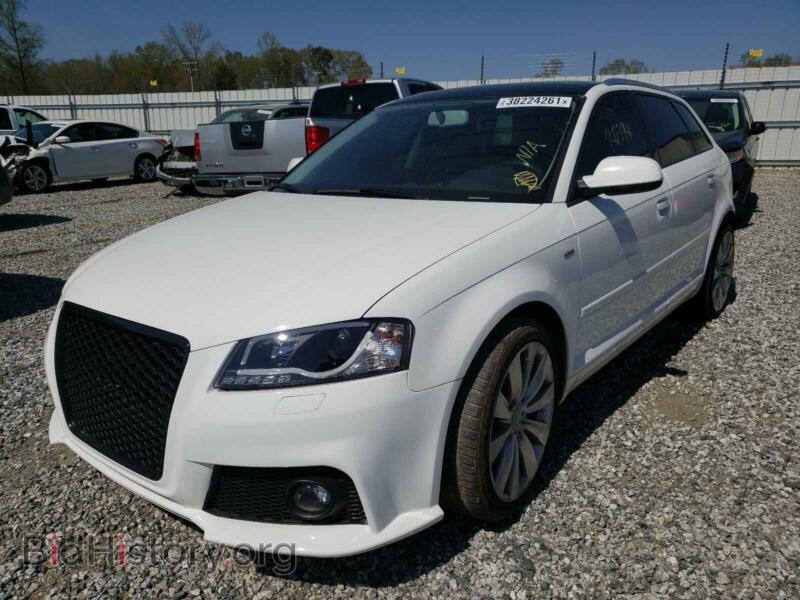 2012 Audi A3 (VIN WAUBJAFM8CA094131) — фото 2 из 10