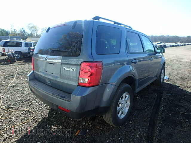 2011 MAZDA TRIBUTE - VIN: 4F2CY0C75BKM00870 - Фото 4