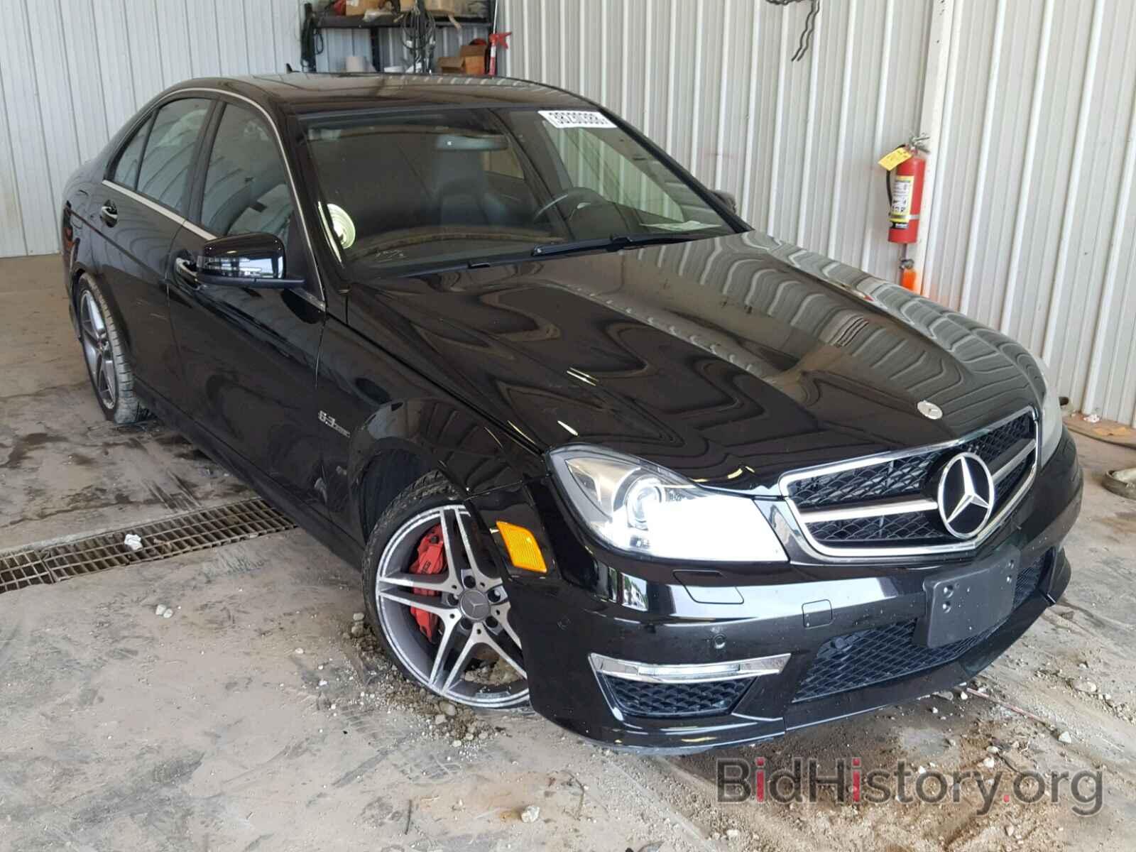 Photo WDDGF7HB5DA826960 - MERCEDES-BENZ C63 2013