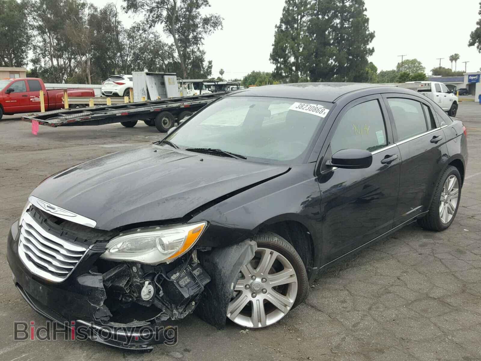 2013 CHRYSLER 200 - VIN: 1C3CCBAB7DN669539 - Photo 2