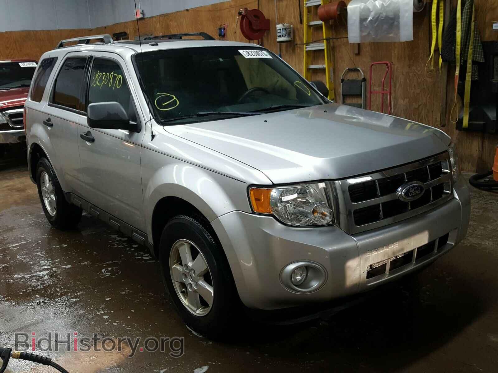 Фотография 1FMCU0D79BKA52609 - FORD ESCAPE 2011