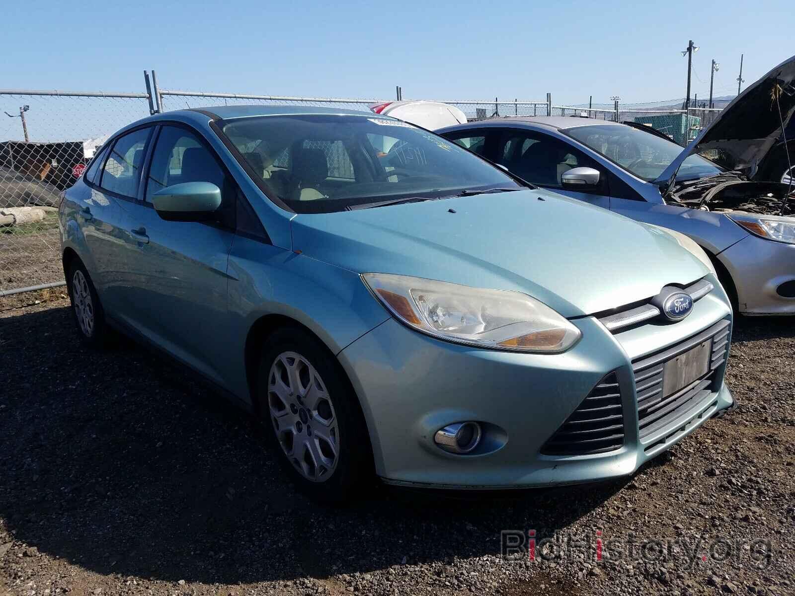 Photo 1FAHP3F2XCL227827 - FORD FOCUS 2012