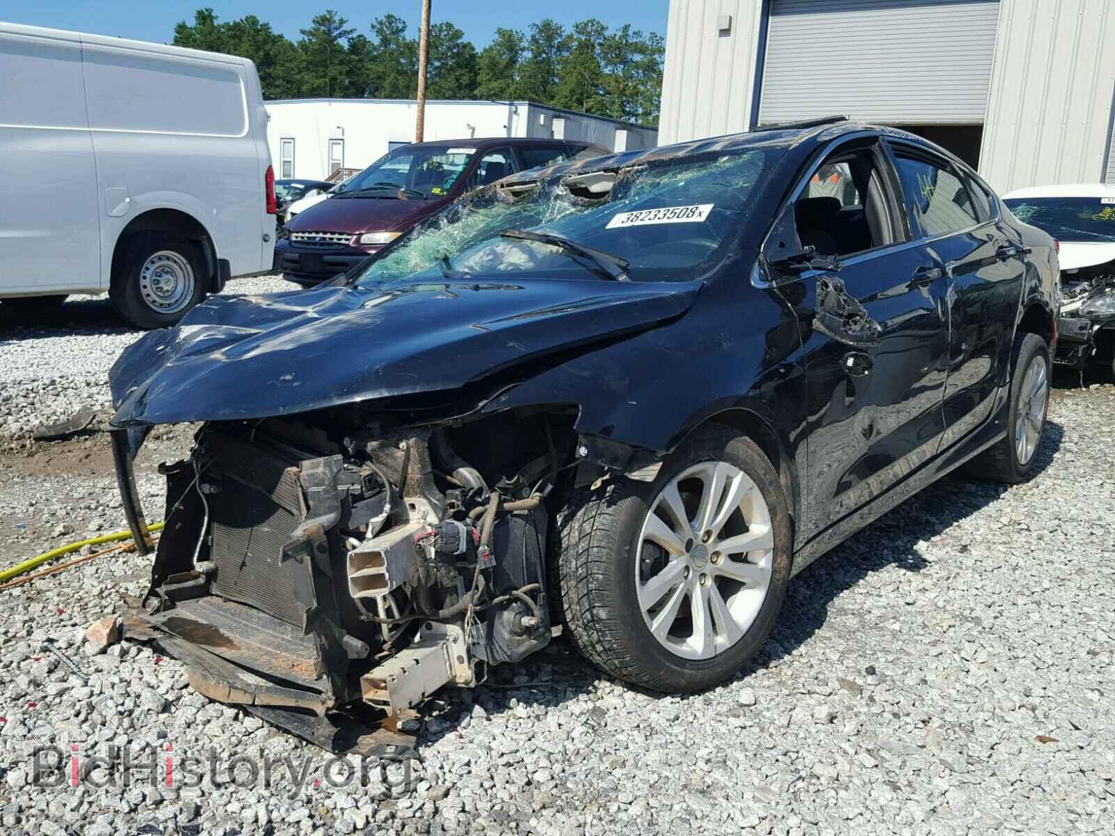 2016 CHRYSLER 200 - VIN: 1C3CCCAB1GN166695 - Фото 2