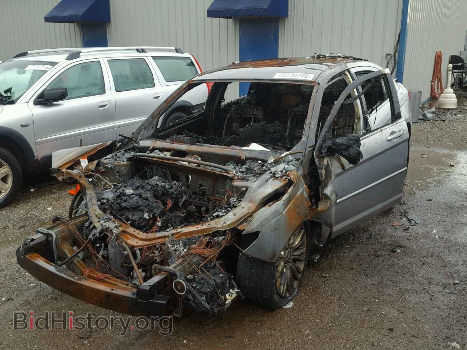 2011 CHRYSLER 200 - VIN: 1C3BC1FG7BN538585 - Фото 2