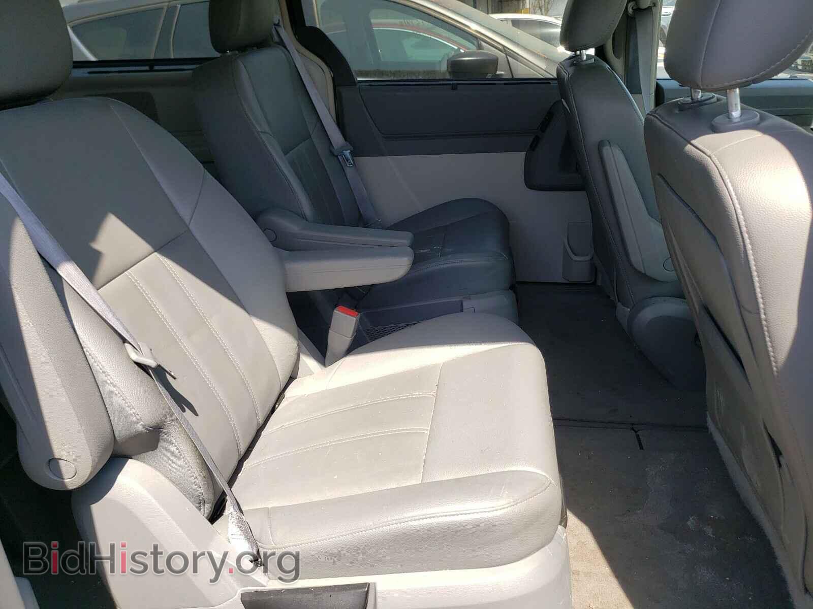 2008 CHRYSLER MINIVAN - VIN: 2A8HR54P68R838931 - Фото 6