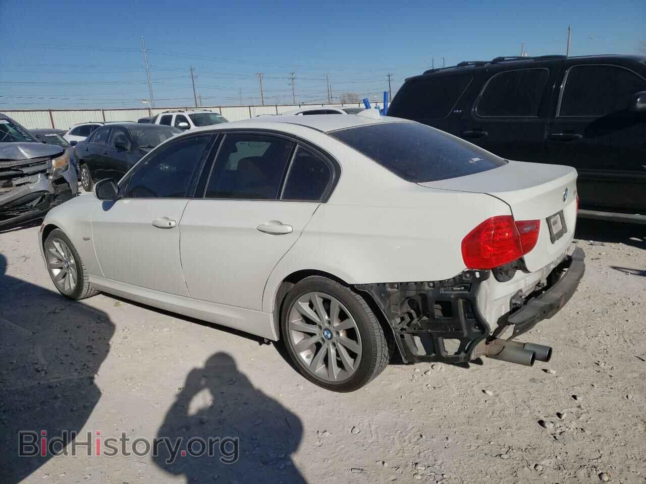 2011 BMW 3 SERIES - VIN: WBAPH5G56BNM83518 - Фото 2