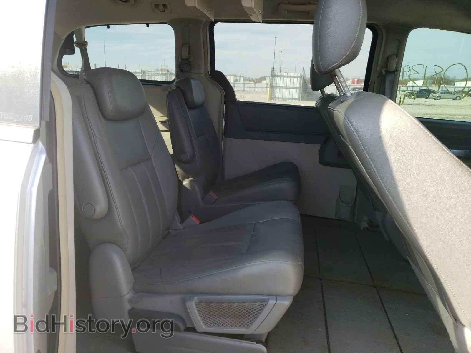 2008 CHRYSLER MINIVAN - VIN: 2A8HR54P78R741012 - Фото 6
