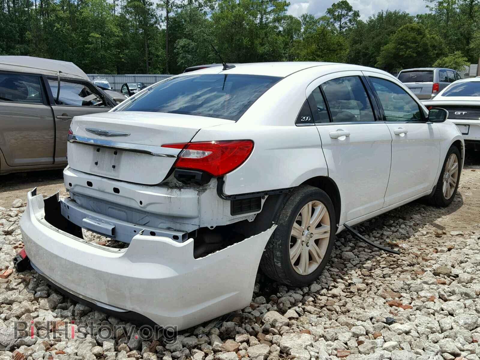 2013 CHRYSLER 200 - VIN: 1C3CCBAB6DN671105 - Фото 4