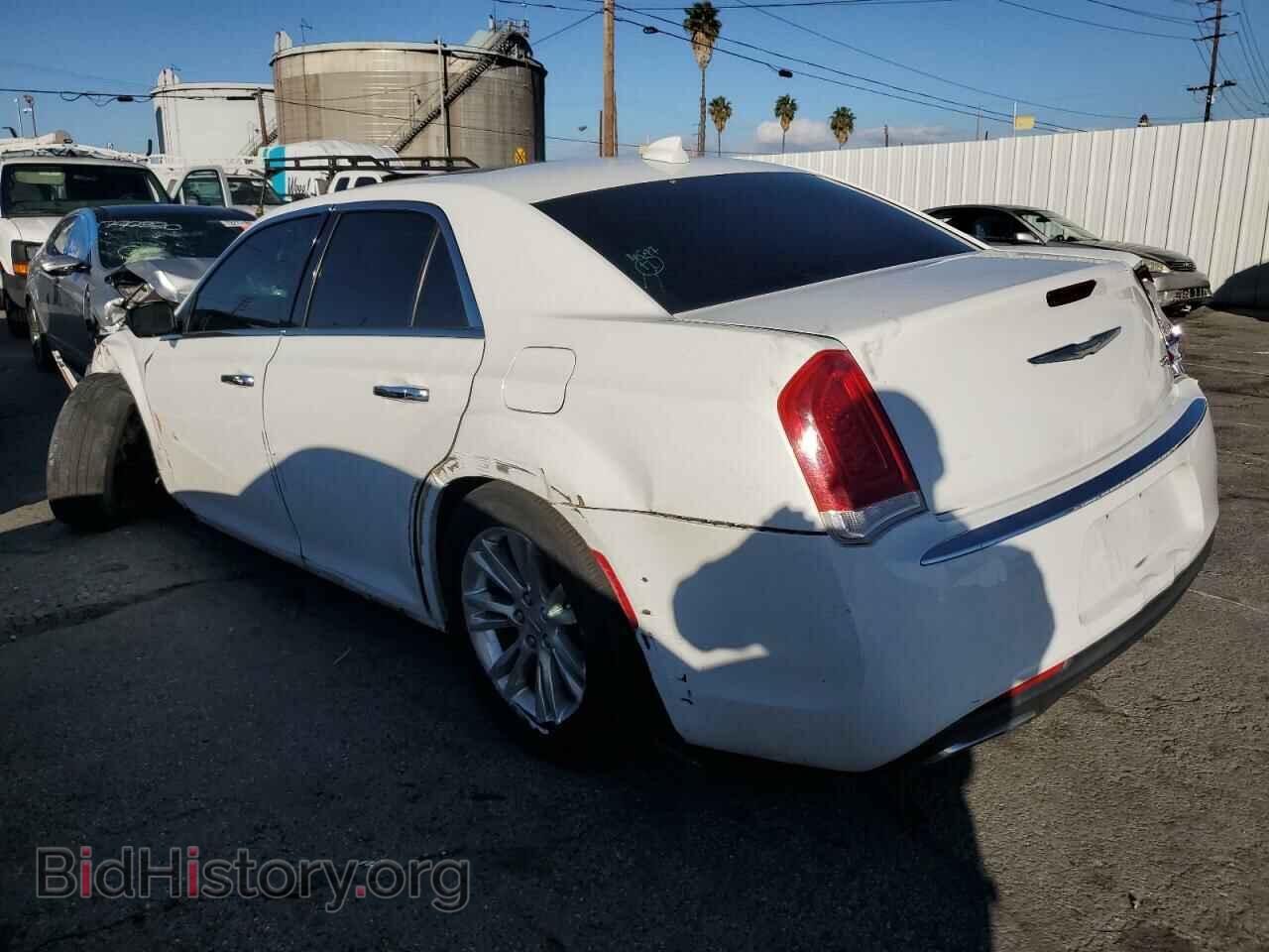 2016 CHRYSLER 300 - VIN: 2C3CCAEG8GH182069 - Фото 2
