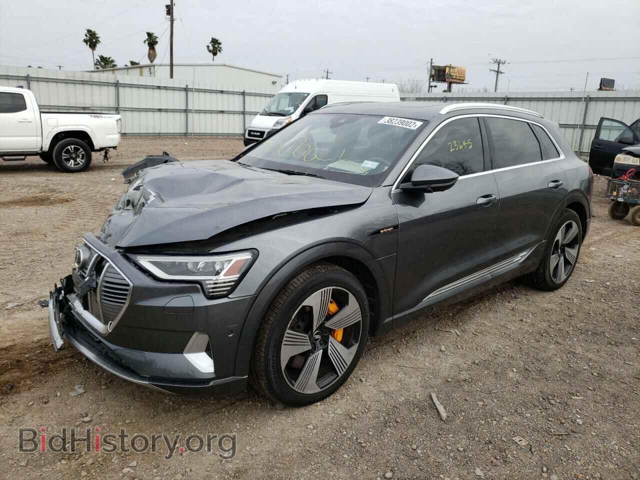 2019 AUDI E-TRON - VIN: WA1VAAGE4KB007206 - Photo 2