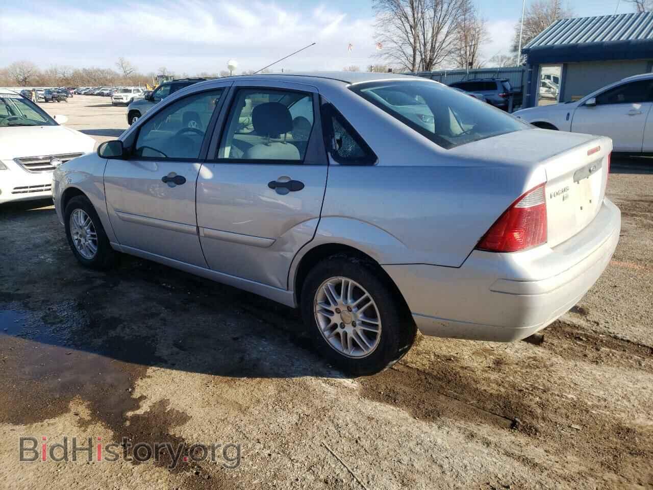 2007 FORD FOCUS - VIN: 1FAFP34N67W221130 - Фото 3