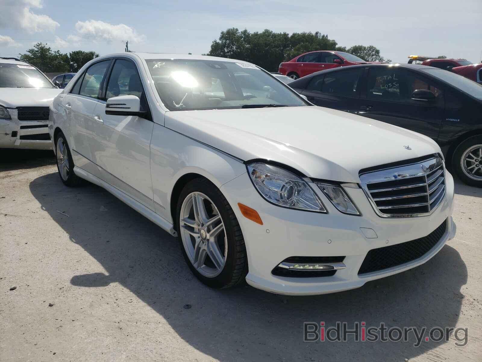 Photo WDDHF5KB9DA689085 - MERCEDES-BENZ E CLASS 2013