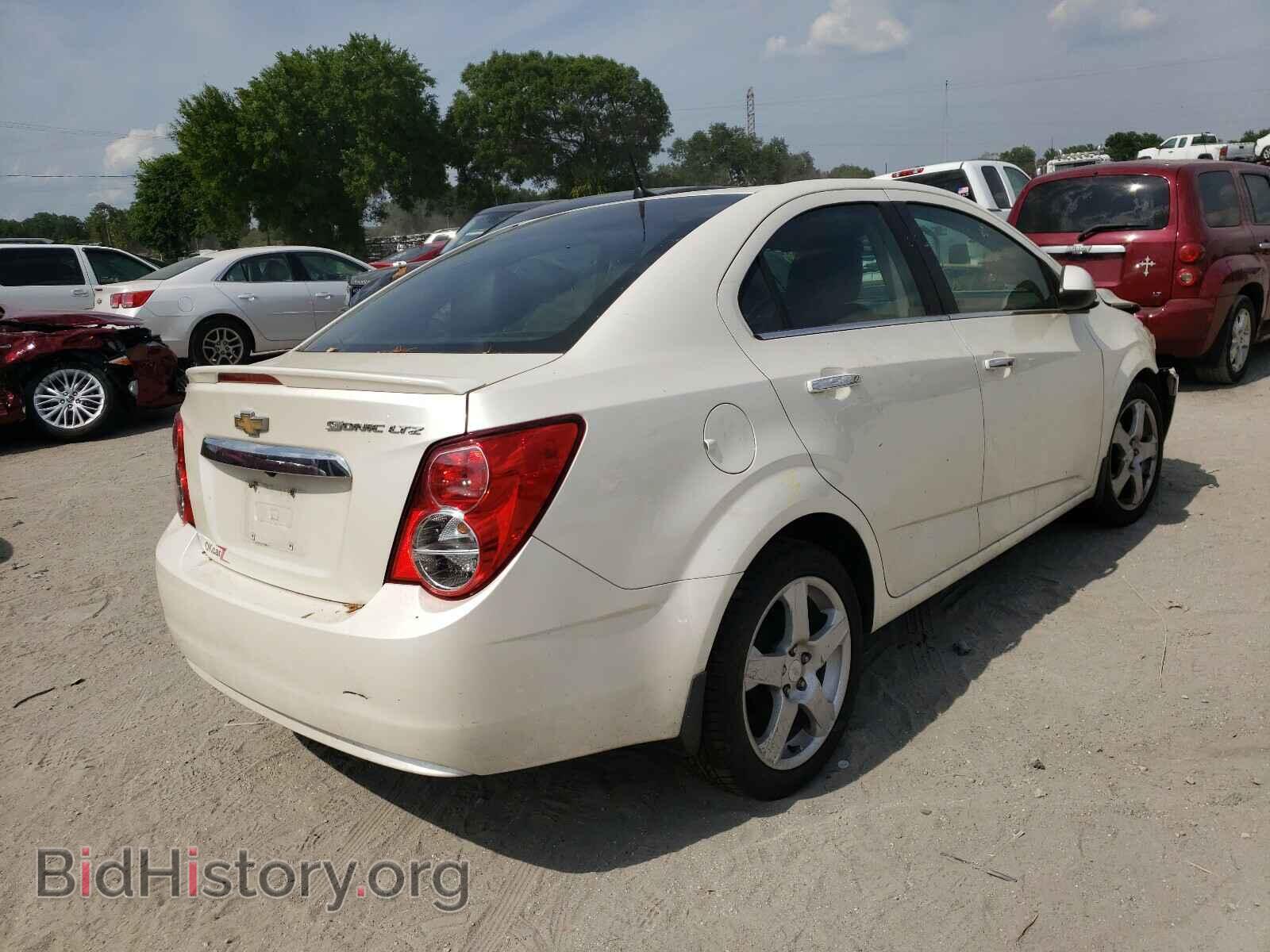 2014 CHEVROLET SONIC - VIN: 1G1JE5SH5E4170434 - Фото 4