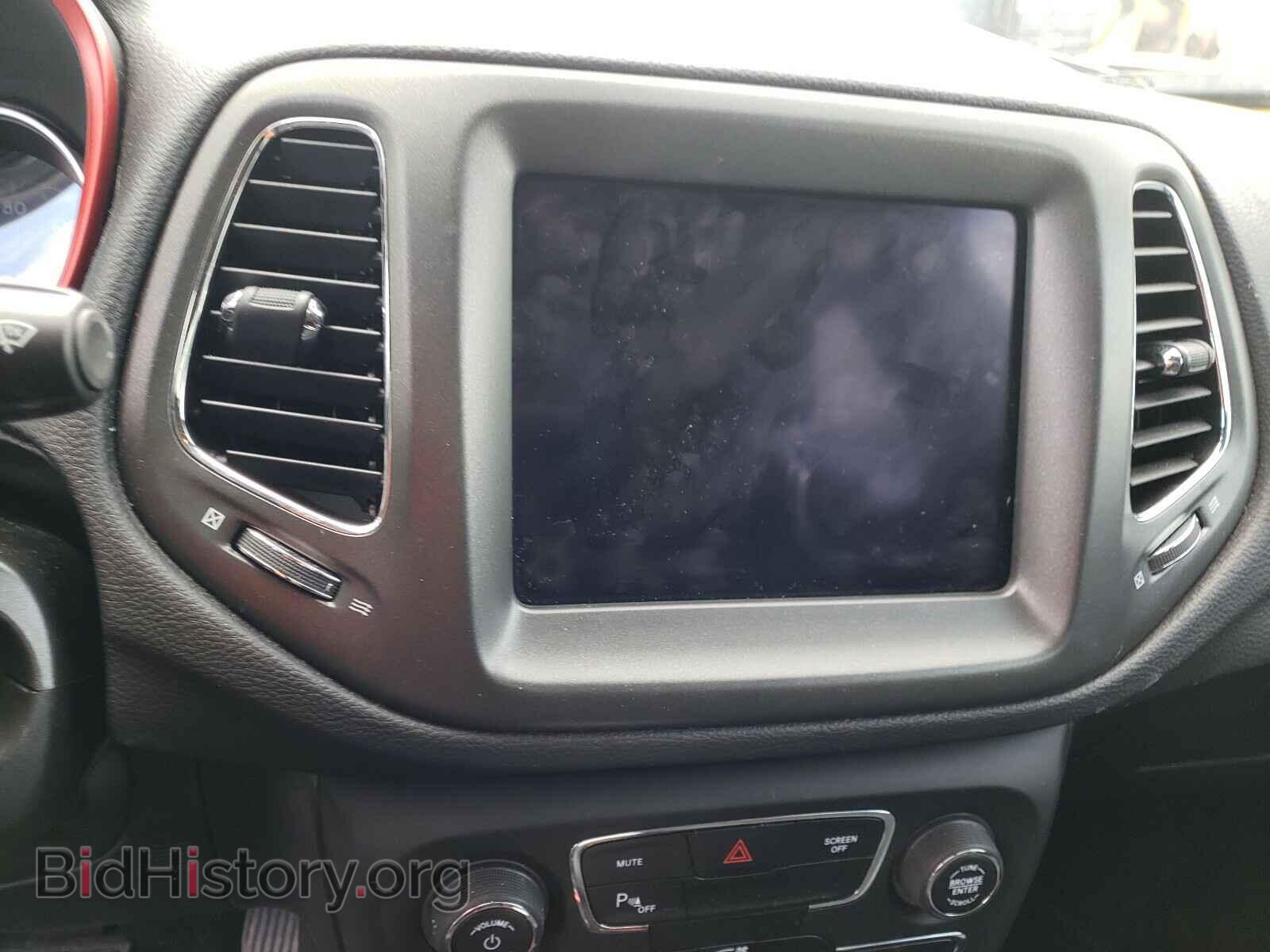 2019 JEEP COMPASS - VIN: 3C4NJDDB9KT620390 - Фото 9