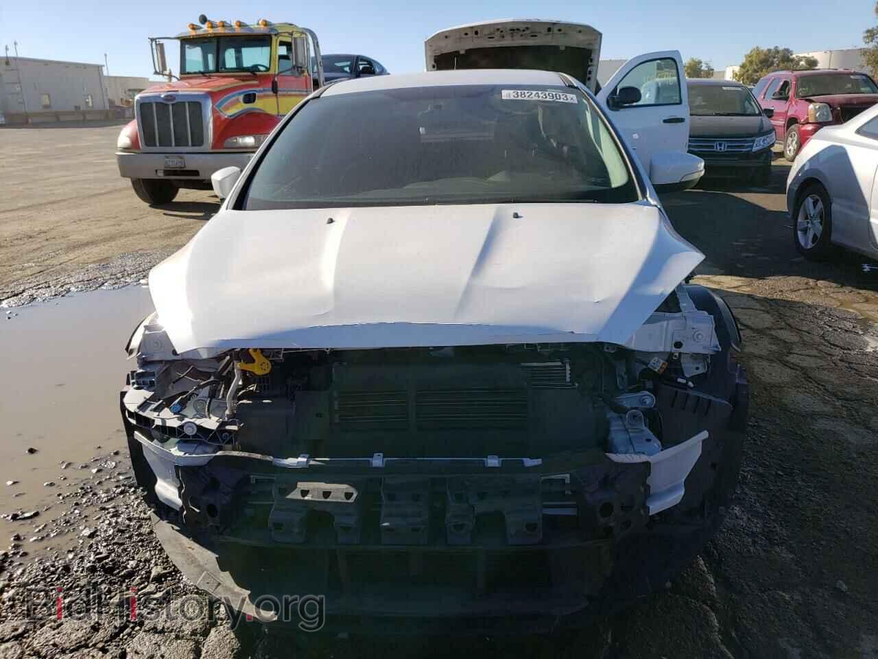 2017 FORD FOCUS - VIN: 1FADP3FE3HL314484 - Photo 5
