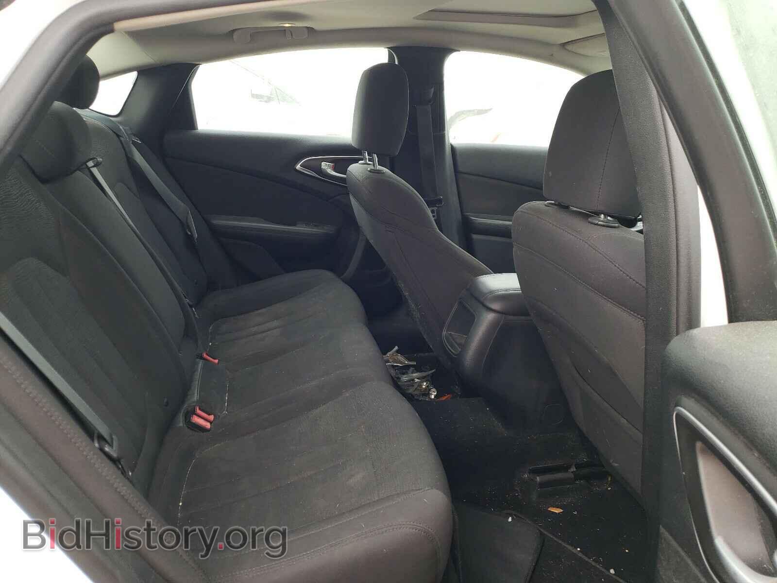 2015 CHRYSLER 200 - VIN: 1C3CCCAB1FN694560 - Фото 6
