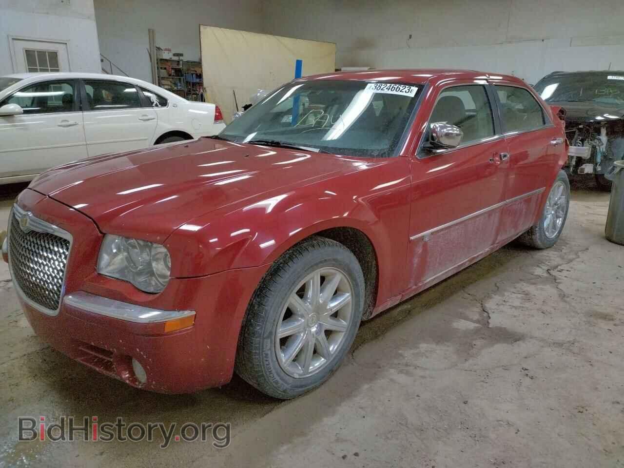 Фотография 2C3CA6CT0AH221618 - CHRYSLER 300 2010