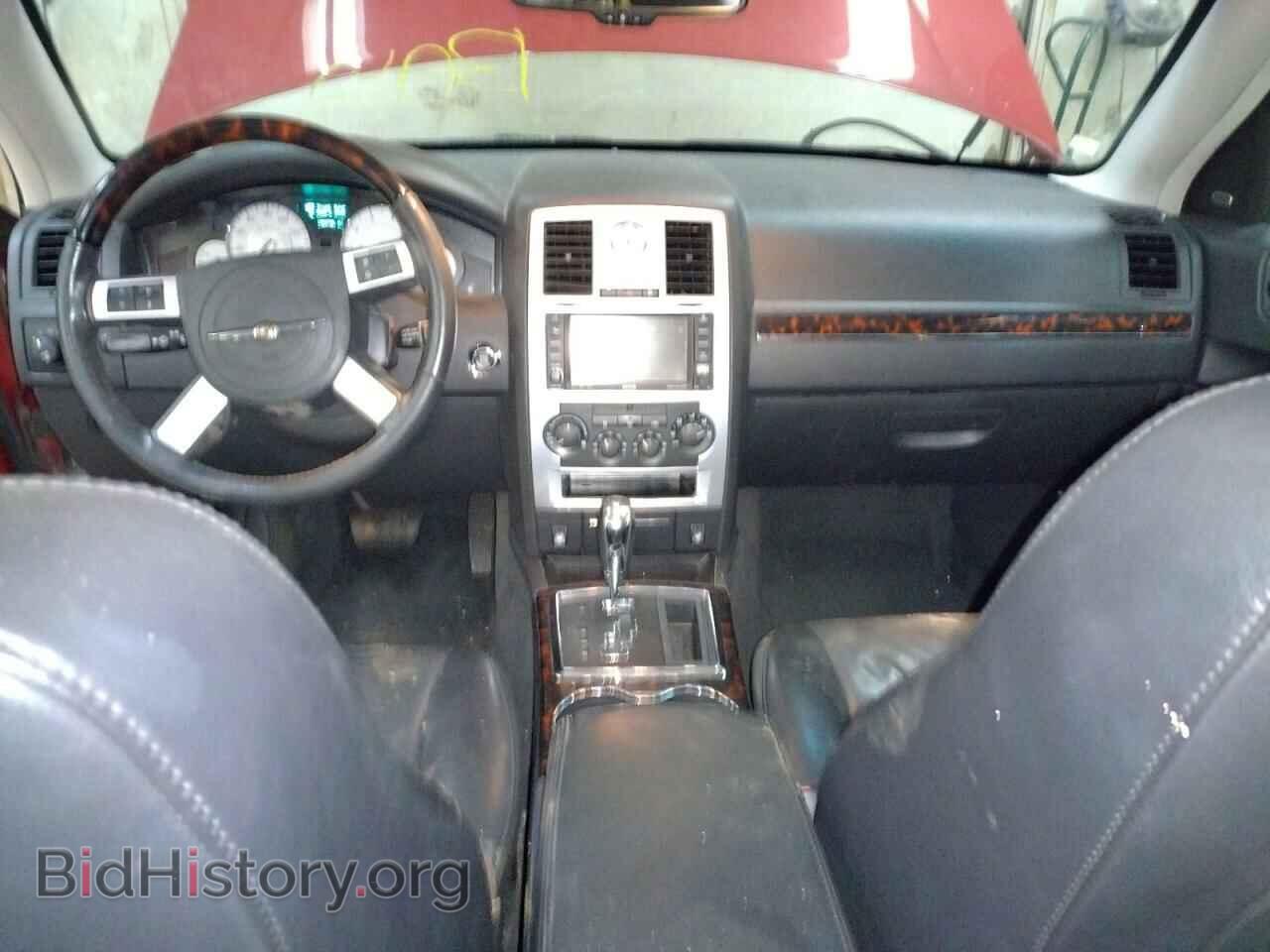 2010 CHRYSLER 300 - VIN: 2C3CA6CT0AH221618 - Фото 8