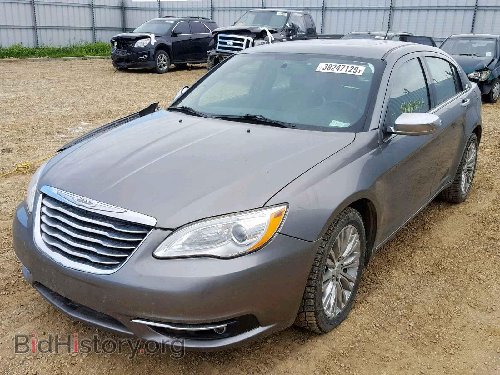2012 CHRYSLER 200 - VIN: 1C3CCBCG8CN245584 - Фото 2