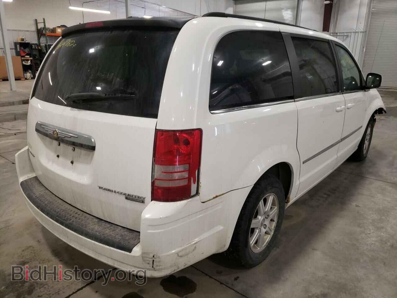 2009 CHRYSLER MINIVAN - VIN: 2A8HR54119R525704 - Фото 4
