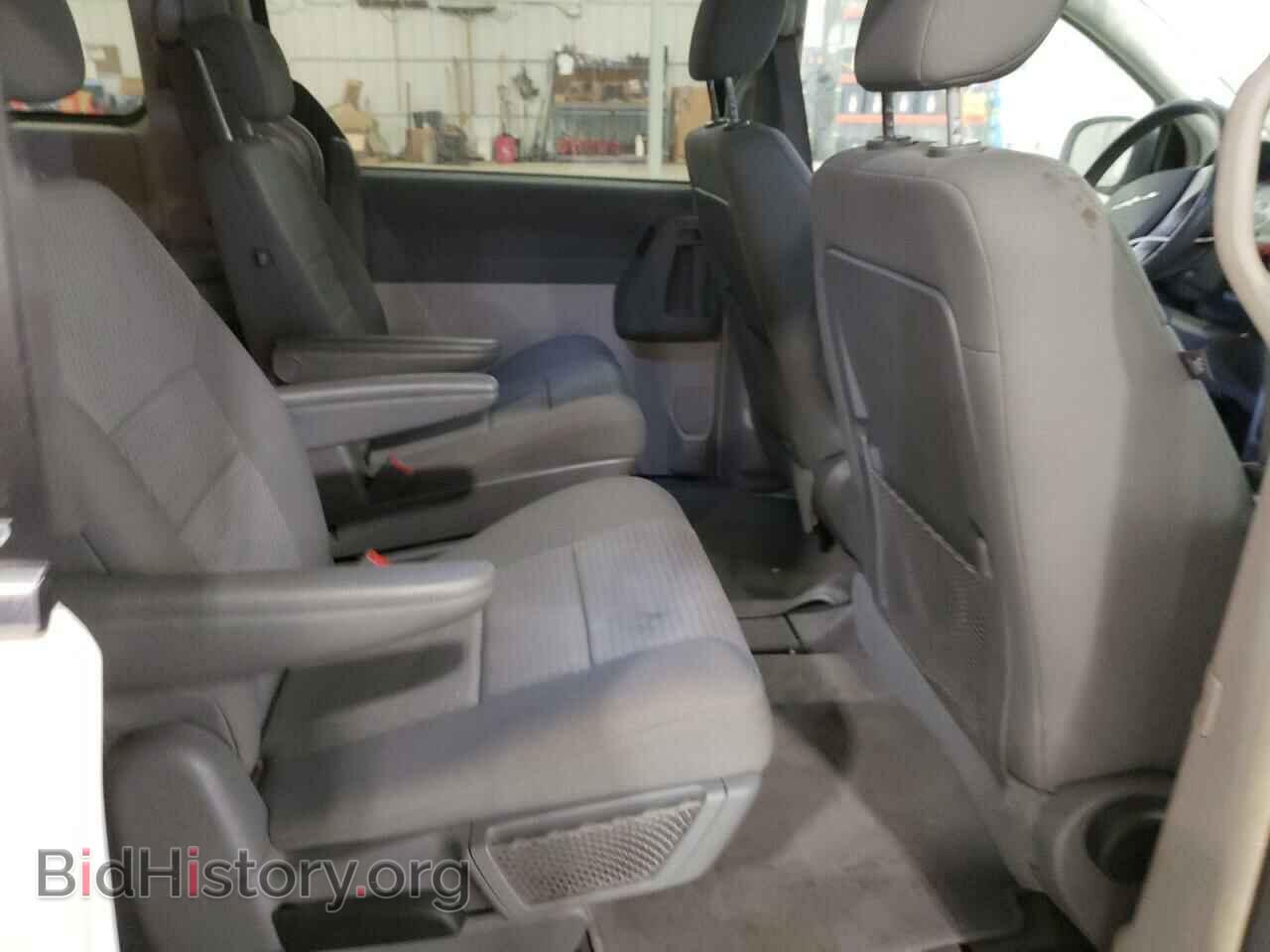 2009 CHRYSLER MINIVAN - VIN: 2A8HR54119R525704 - Фото 6