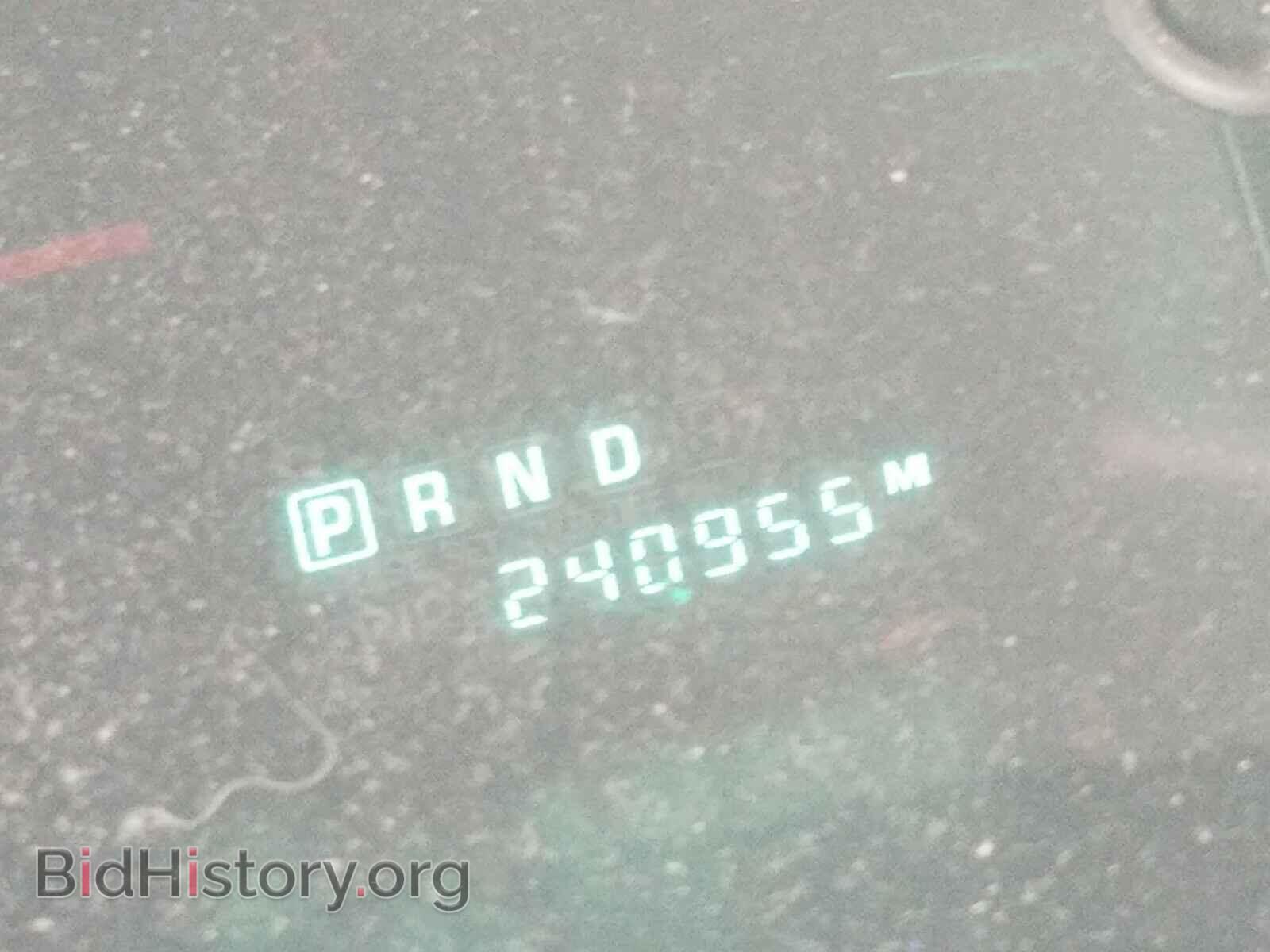 2005 CHRYSLER PACIFICA - VIN: 2C8GM68485R556985 - Photo 8