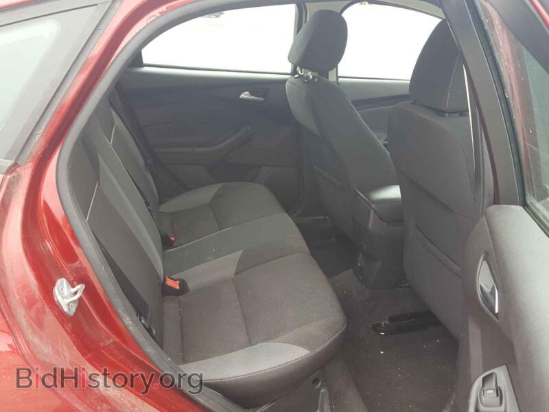2014 Ford FOCUS (VIN 1FADP3K20EL122169) — photo 6 of 10