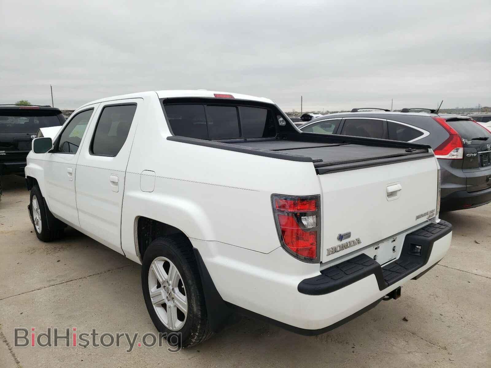 2013 HONDA RIDGELINE - VIN: 5FPYK1F50DB010600 - Фото 3