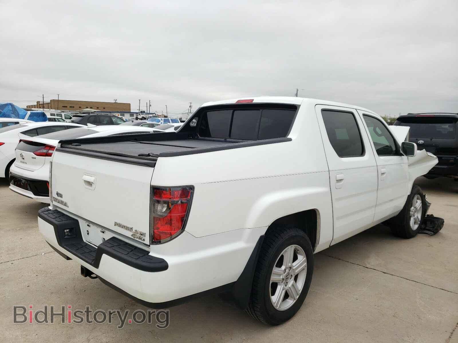 2013 HONDA RIDGELINE - VIN: 5FPYK1F50DB010600 - Фото 4