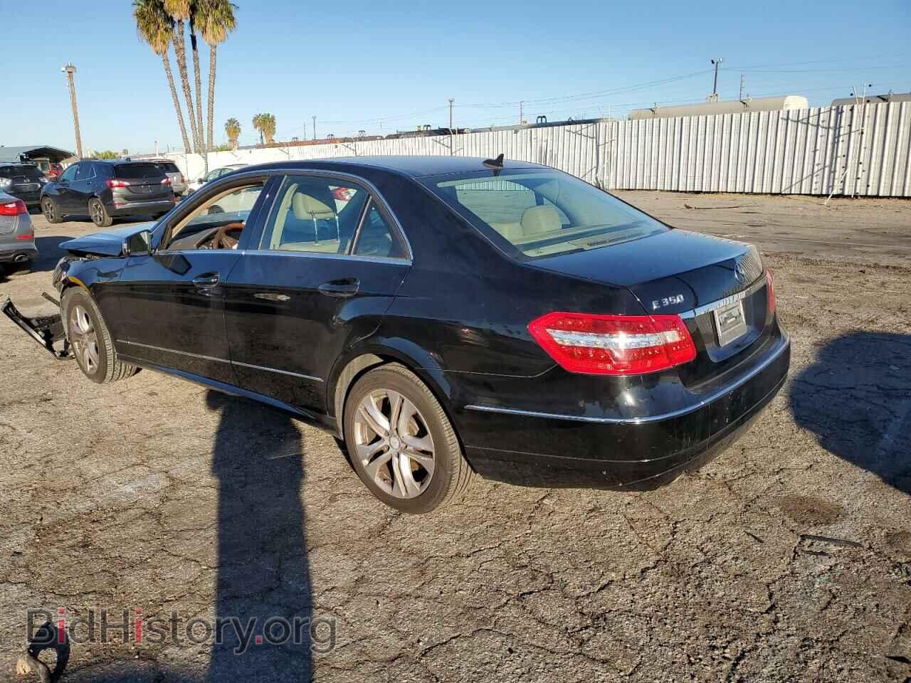 2010 MERCEDES-BENZ E-CLASS - VIN: WDDHF5GB3AA051757 - Фото 2