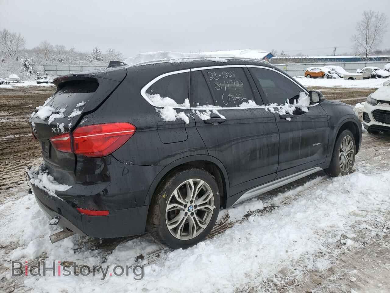 2017 BMW X1 - VIN: WBXHT3C37H5F84807 - Фото 3