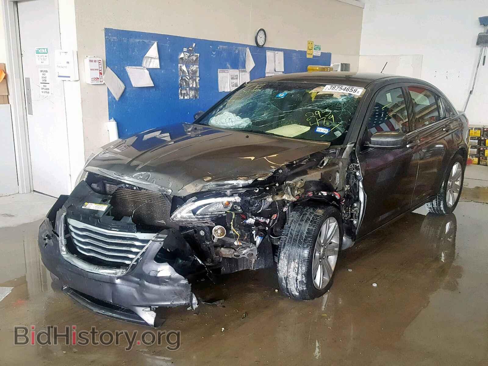 2012 CHRYSLER 200 - VIN: 1C3CCBAB9CN295479 - Фото 2