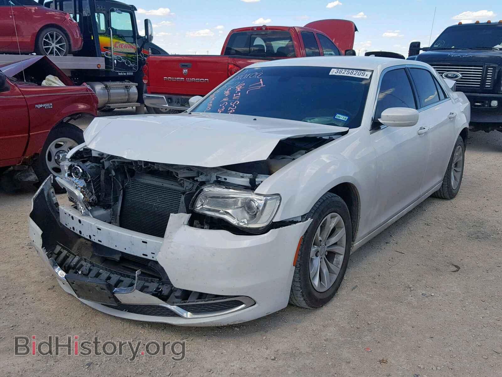 2015 CHRYSLER 300 - VIN: 2C3CCAAG0FH814034 - Фото 2