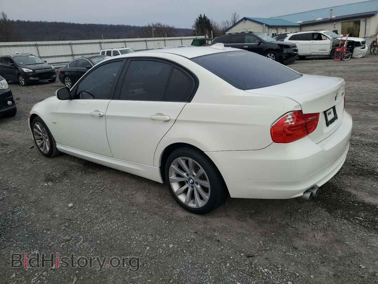 2011 BMW 3 SERIES - VIN: WBAPH5G52BNM82754 - Фото 2