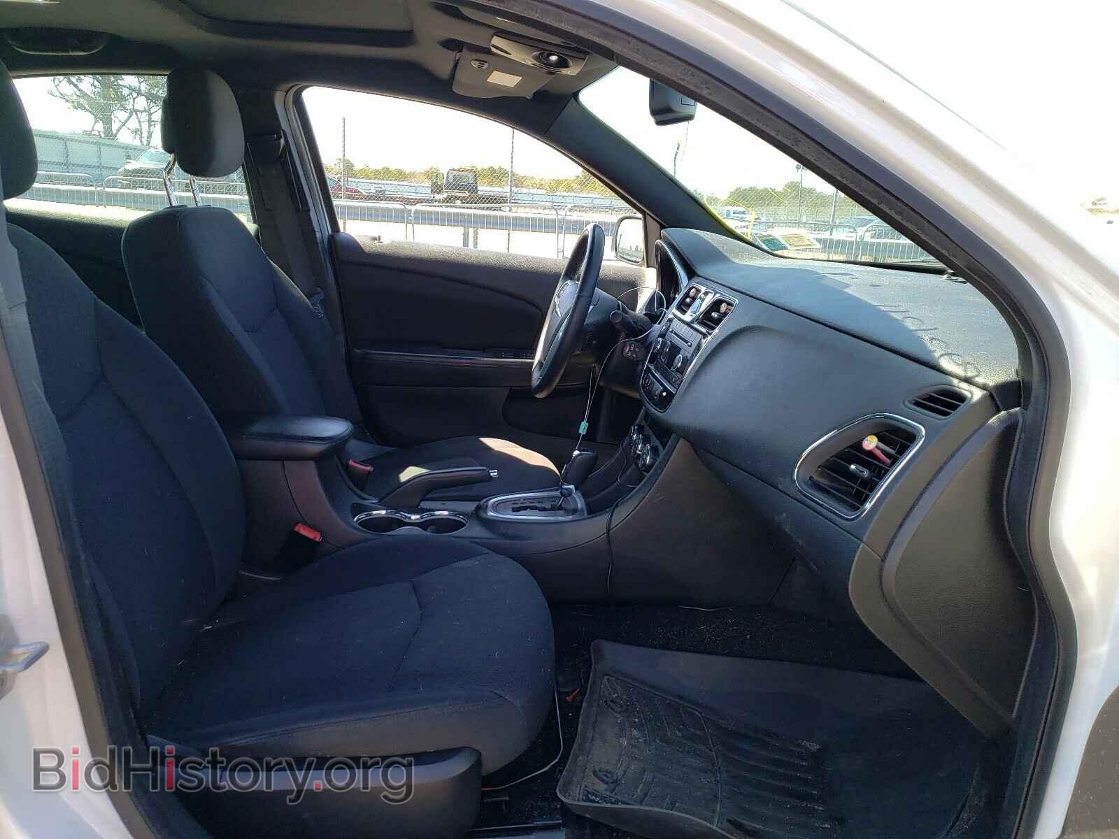 2012 CHRYSLER 200 - VIN: 1C3CCBBG0CN304225 - Фото 5
